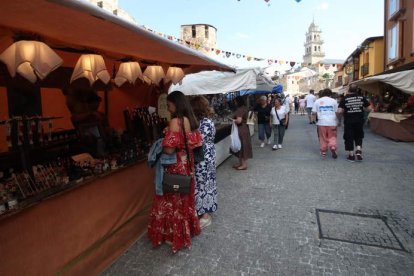 El arzobispo emérito de Santiago, Julián Barrio, ayer en la Encina. L. DE LA MATA