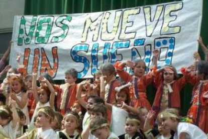 Alumnos del Colegio Internacional Peñacorada, en una actividad lúdica.