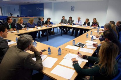 Reunión ayer de los miembros del Grupo Parlamentario Popular, en Valladolid.