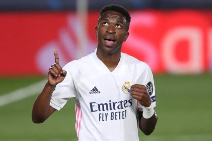 Vinicius fue el factor determinante del Real Madrid en el partido de ida ante el Liverpool. KIKO HUESCA