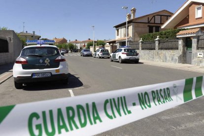 La Guardia Civil acordonó la zona cercana al centro de acogida tras los sucesos del día 15.