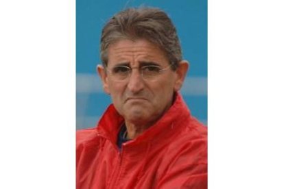 Simón Pérez, entrenador del Huracán Z