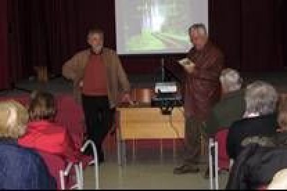 José Ángel González y Enrique Alonso en la inauguración