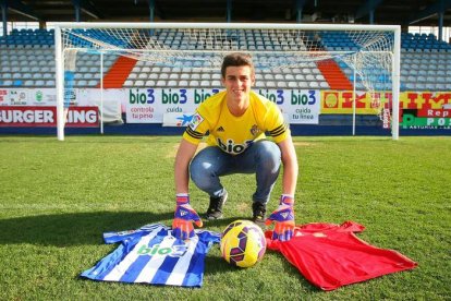 Kepa Arrizabalaga, nuevo portero del Real Madrid, jugó en la SD Ponferradina en la 2014-15. DL