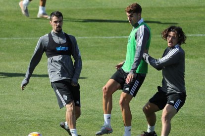 La Deportiva prepara el duelo de pasado mañana contra el Real Valladolid. DE LA MATA