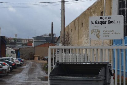 Acceso a la empresa Hijos de Gaspar Rosa donde tuvo lugar el accidente. MEDINA