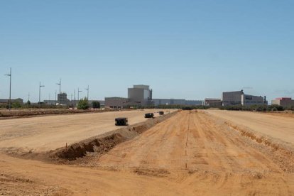 Obras en el Polígono de Villadangos. MIGUEL F.B.