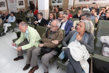 Un momento del acto celebrado ayer en la sede ponferradina de la UGT.