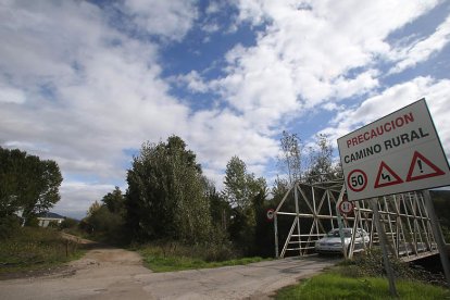 El puente de Toral de Merayo será retirado cuando el plan de obras así lo requiera, decisión que tomará la firma Dragados.