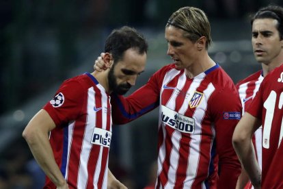 Juanfran, que falló un penalti, vivio en la final de Champions su peor momento como jugador. BALLESTEROS