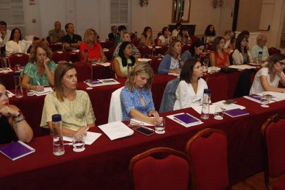 Profesionales de reproducción asistida del Grupo Norte en el Hotel Barceló Conde Luna. RAMIRO