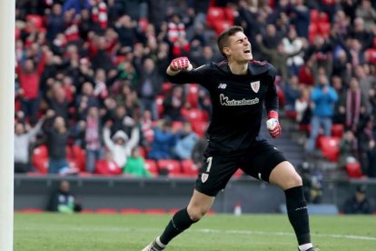 Kepa fue el héroe del Athletic ante el Málaga en San Mamés. LUIS TEJIDO