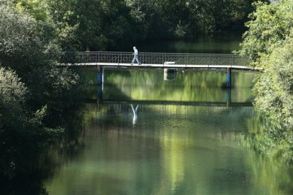 El río Sil a su paso por Ponferrada. CÉSAR SÁNCHEZ