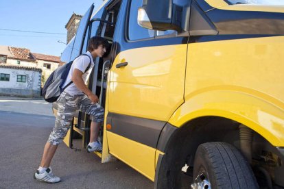 El transporte a la demanda seguirá en la Comunidad al menos hasta el 2018.