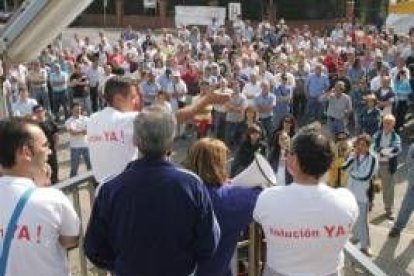 La asamblea celebrada ayer decidió dar por terminada, de momento, la huelga indefinida