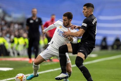 Eden Hazard podría entrar ante el Granada. RODRIGO JIMENEZ