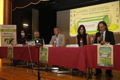 Actividad organizada por el Teléfono de la Esperanza para prevenir el suicidio. FERNANDO OTERO