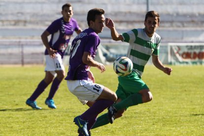 La Bañeza frente a La Virgen, en el último derbi de la temporada pasada