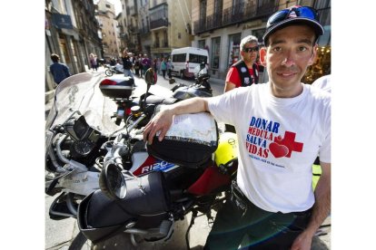 José Luis estará presente mañana viernes en León con su campaña por la médula.