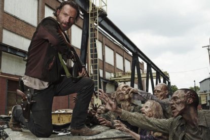 Andrew Lincoln, en el papel de Rick Grimes, protagonista de The walking dead