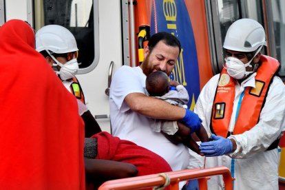 Llegada de inmigrantes al puerto de Almería, el 3 de agosto