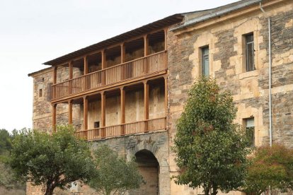 La galería restaurada de la Casa del Abad, en una imagen reciente. L. DE LA MATA