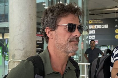 El actor español Rodolfo Sancho a su llegada a Bangkok. CONCEPCIÓN DOMÍNGUEZ