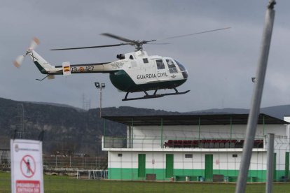 Plaza donde se cometió el crimen y el bar al lado. DE LA MATA