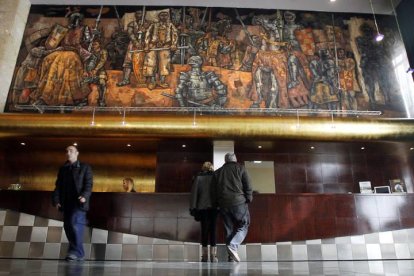 Mural de Vela Zanetti en el Hotel Conde Luna.