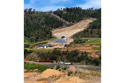 Estado actual de las obras del túnel vistas desde la N-536. DL