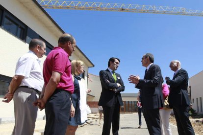 Suárez-Quiñones durante la visita a las obras.