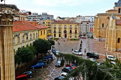 El acceso será por el bolardo de Ramón y Cajal a San isidoro. RAMIRO