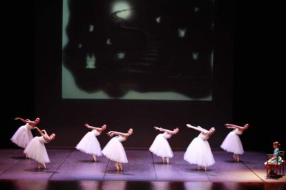 Un momento en la gala de danza celebrada ayer en el Auditorio Ciudad de León.