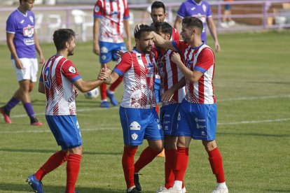 El equipo rojiblanco inició su andadura con una importante victoria a domicilio. FERNANDO OTERO