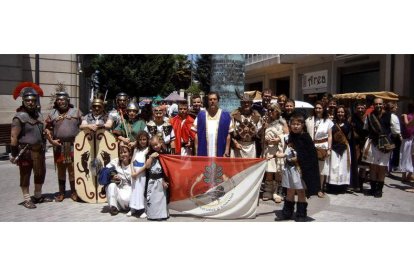 Foto de familia de la representación de la asociación que se desplazó a Lugo.