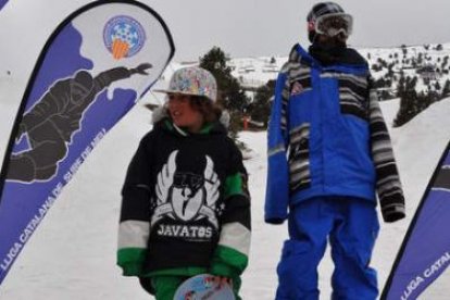 Olai Martínez (i), se colgó la medalla de plata en el Nacional.