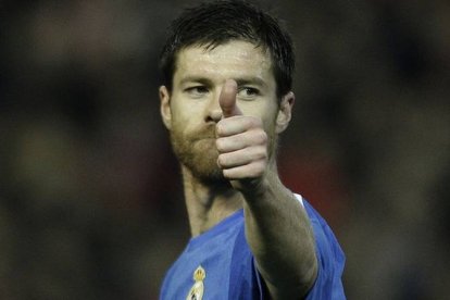 Xabi Alonso, en un momento del partido contra el Valencia.