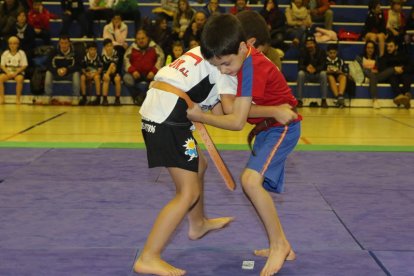 El futuro de la lucha se cita hoy en el Torneo de Navidad.