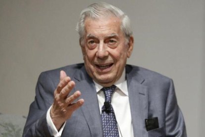 El escritor Mario Vargas Llosa.