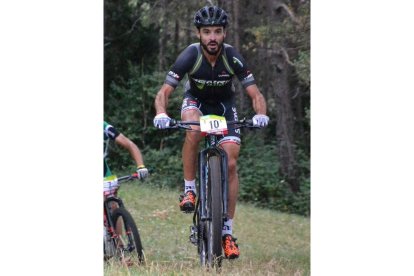 Mancebo acude como campeón de España de bike-maratón. DL