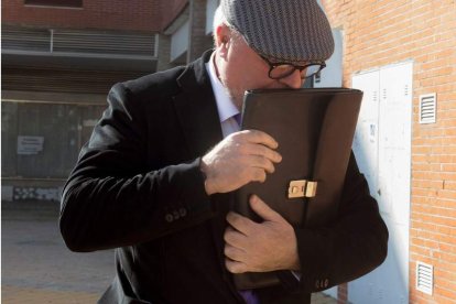 El excomisario Villarejo en una de sus apariciones públicas más célebres. JORGE ZAPATA