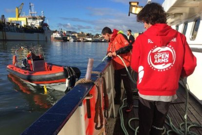 Los voluntarios del 'Golfo Azzuro' de Proactiva Open Arms.