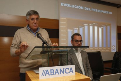 Asamblea de socios del Ademar. F. Otero Perandones.