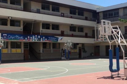 El colegio marista Alonso Ercilla, en Santiago de Chile, vacío porque son las vaciones de verano.