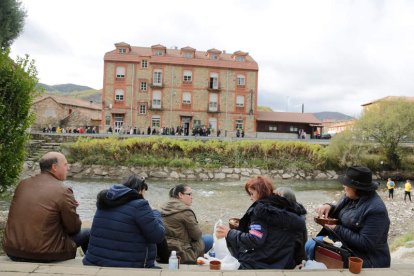 La degustación de cecina de chivo estará presente durante las dos jornadas de feria. S.P.