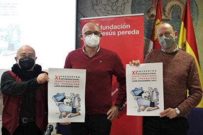 Manuel Sierra, Javier Rodríguez e Ignacio Fernández. DL