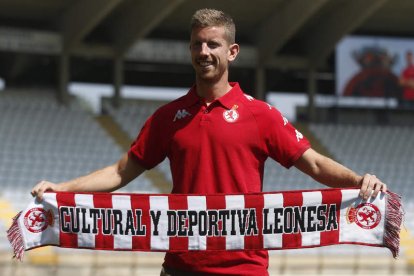 Tarsi Aguado considera que la Cultural y Deportiva Leonesa tiene mimbres para completar una gran temporada este año. FERNANDO OTERO