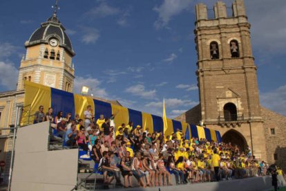 La Peña UD Las Palmas de La Bañeza celebra su 22º aniversario. DL