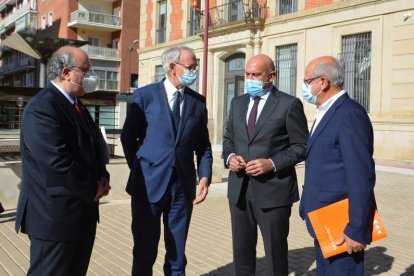 Enrique Cabero, Antón Costas, Julio Carnero y Domiciano Pastro, ayer en Palencia. A. ÁLVAREZ