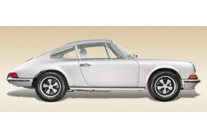 El Porsche 911 T Coupé después de recibir los tratamientos de restauración que han mejorado su aspecto.